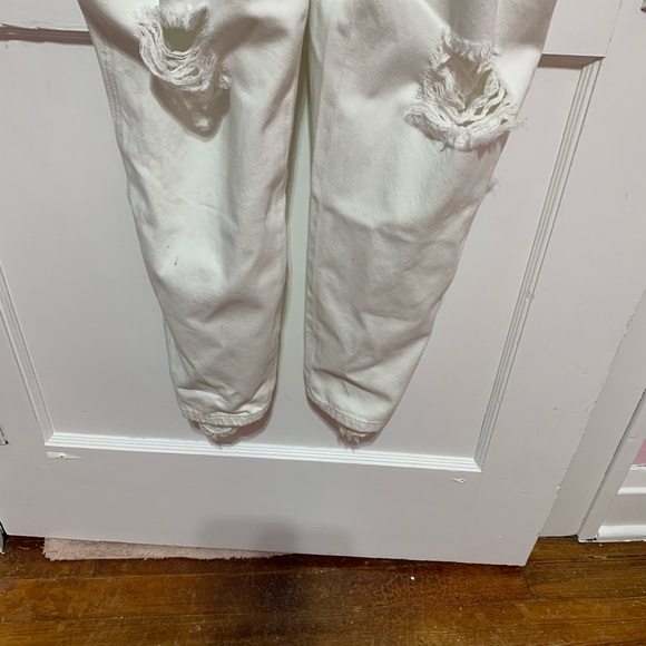 no, with tags, Sandine rose white overalls
Size large - Picture 3 of 8